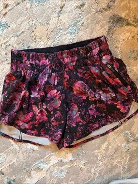 Lululemon Tracker Short 4”